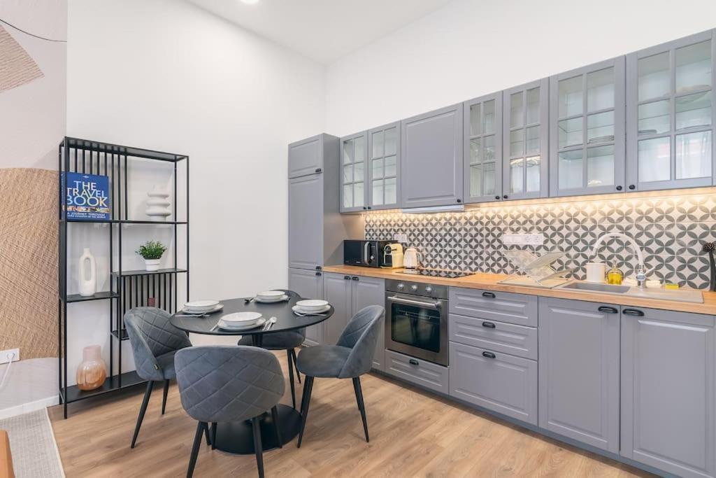 Budapest Design Condo By Nw Exterior photo